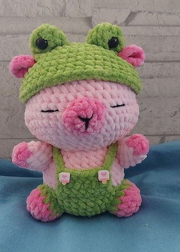 Capybara Kurbağa Kostümlü Pembe Kapibara Amigurumi Peluş Oyuncak