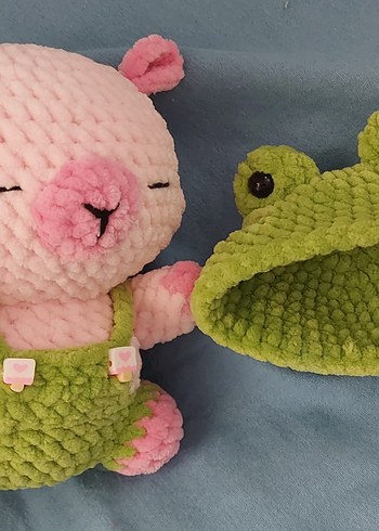 Beden Renk Capybara Kurbağa Kostümlü Pembe Kapibara Amigurumi Peluş Oyuncak