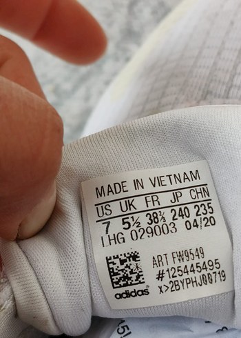 Beyaz Gri Adidas Spor Ayakkabı orjinal üründür - Görsel 3