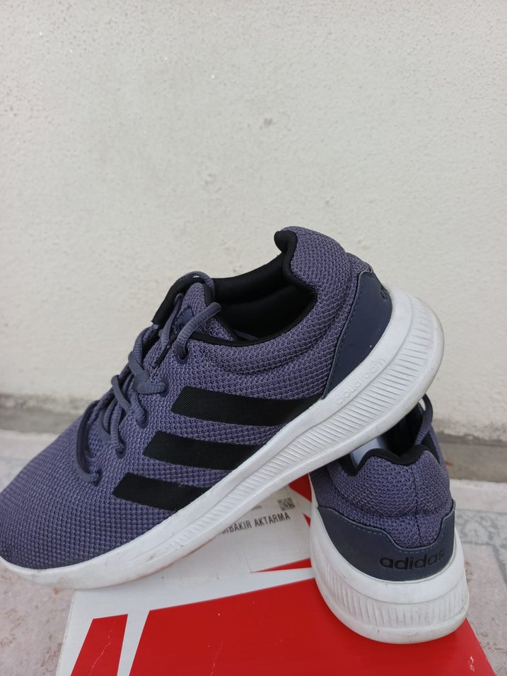 Erkek Spor Ayakkabı Adidas Velcro Bağcıklı orjinal üründür - Görsel 2