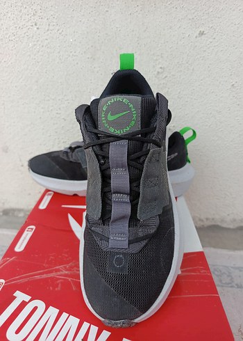 Gri Kadın Spor Ayakkabı Cırt Cırtlı Blok Topuklu orjinal üründür - Görsel 2