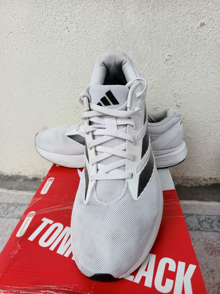 Erkek Beyaz Spor Ayakkabı Bağcıklı adidas orjinal üründür - Görsel 2