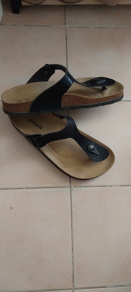 Siyah Yılan Desenli Terlik - Görsel 3