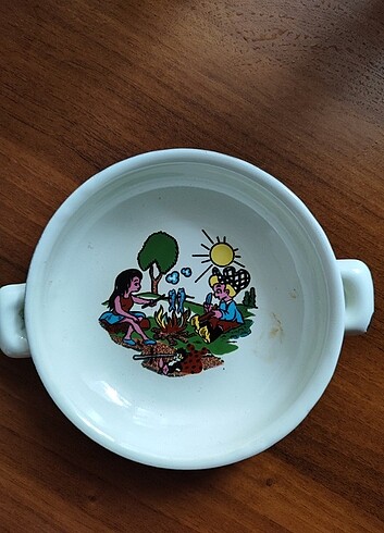 70 ler vintage emaye kulplu tabak