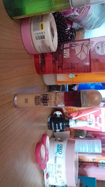 Beden Maybelline New York kapatıcı