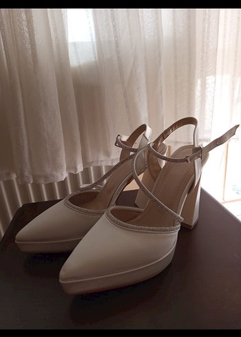 Bej Stiletto Topuklu Kadın Abiye Ayakkabı - Görsel 4