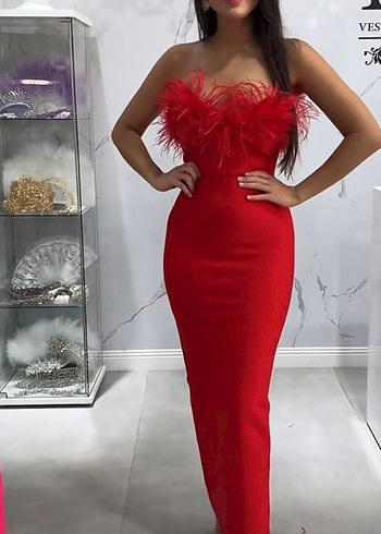 Kırmızı Kürk Detaylı Uzun Abiye Elbise - Görsel 2