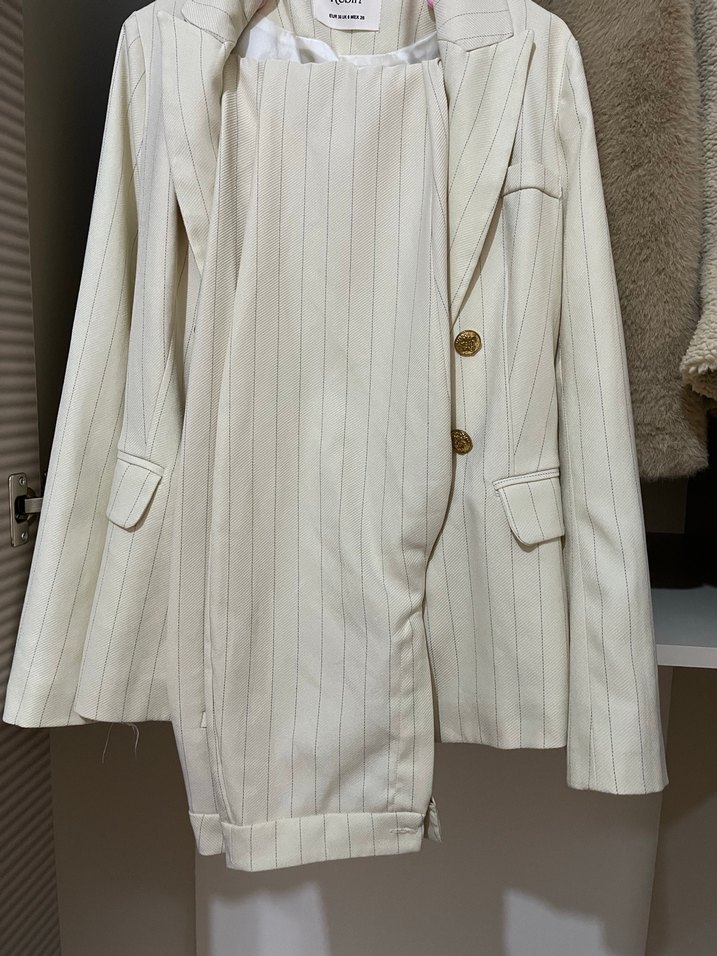 Düğmeli Beyaz Çizgili Kadın Blazer Ceket takım - Görsel 2