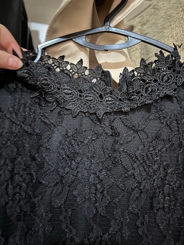 Dantel Detaylı Siyah Uzun KolluElbise - Görsel 2