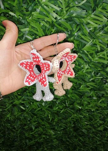 Renkli Örgü Çiçek Figürlü Anahtarlık - Görsel 3