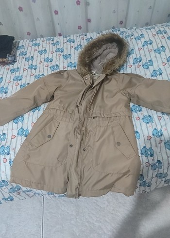 Kapüşonlu Bej çocuk Mont - Görsel 3