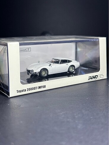 İNNO Toyota 2000GT (MF10)