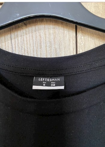 Kısa KolluTişört - Görsel 2