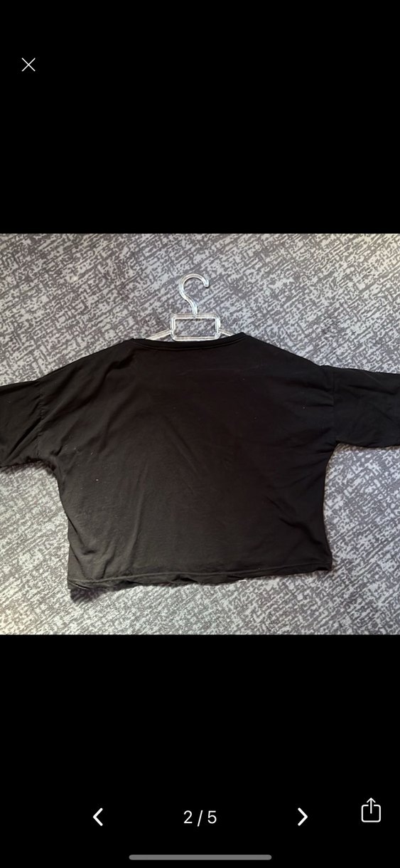 Siyah Baskılı Kadın Tişört crop - Görsel 2