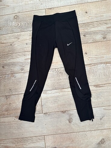 Nike DRI FIT S