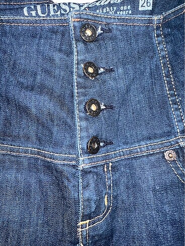 26 Beden Guess yüksek bel jean şort