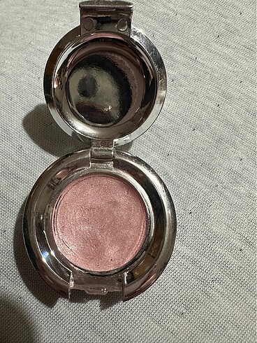 Beden Renk Marc Jacob?s Allık pembemsi pudra shimmer
