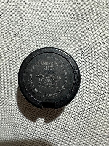 Beden MAC Amorous Alloy extra dimension göz far