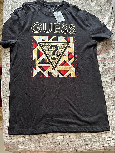 Guess t-shirt