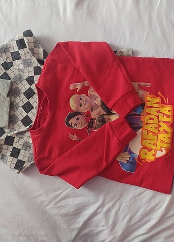 Sweatshirt