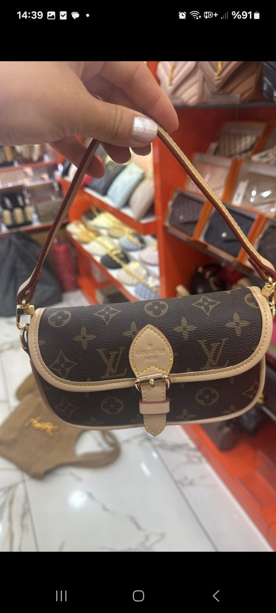 Louis vuitton Deri Kemerli Kadın Çanta - Görsel 3