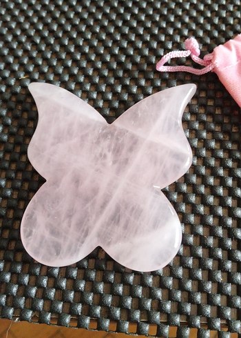 Gül Kuvars Kelebek Yüz Masaj Taşı - Görsel 4