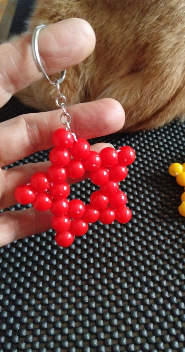 Kırmızı Boncuklu Yıldız Anahtarlık - Görsel 2