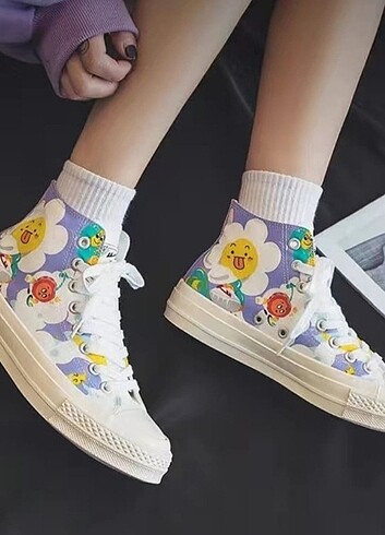 36 Beden ÇİÇEK DESENLİ converse