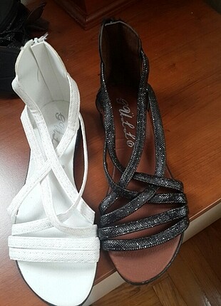 40 Beden beyaz Renk Yeni sandaletler numara sorun 