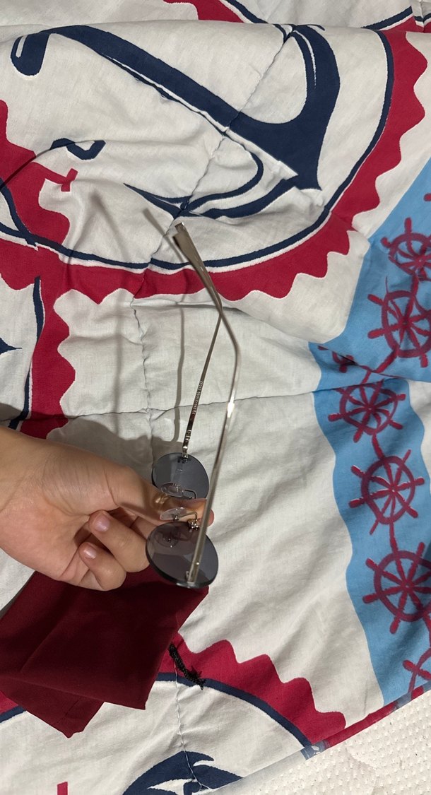 Bordo Minimalist Kadın Güneş Gözlüğü - Görsel 4