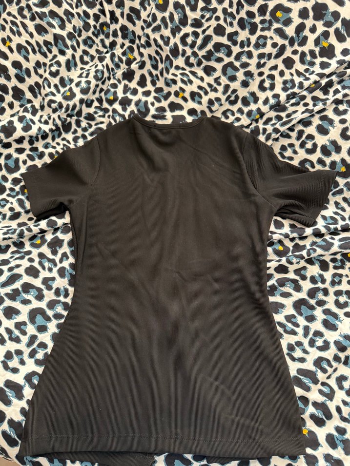 Düğmeli Siyah Kısa Kollu Hamile Tunik - Görsel 3