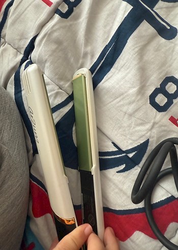 Beyaz ve Gri Saç Düzleştirici - Görsel 3