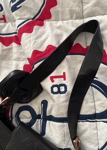 Tokalı Siyah Yılan Desenli Deri Kadın Çanta - Görsel 5