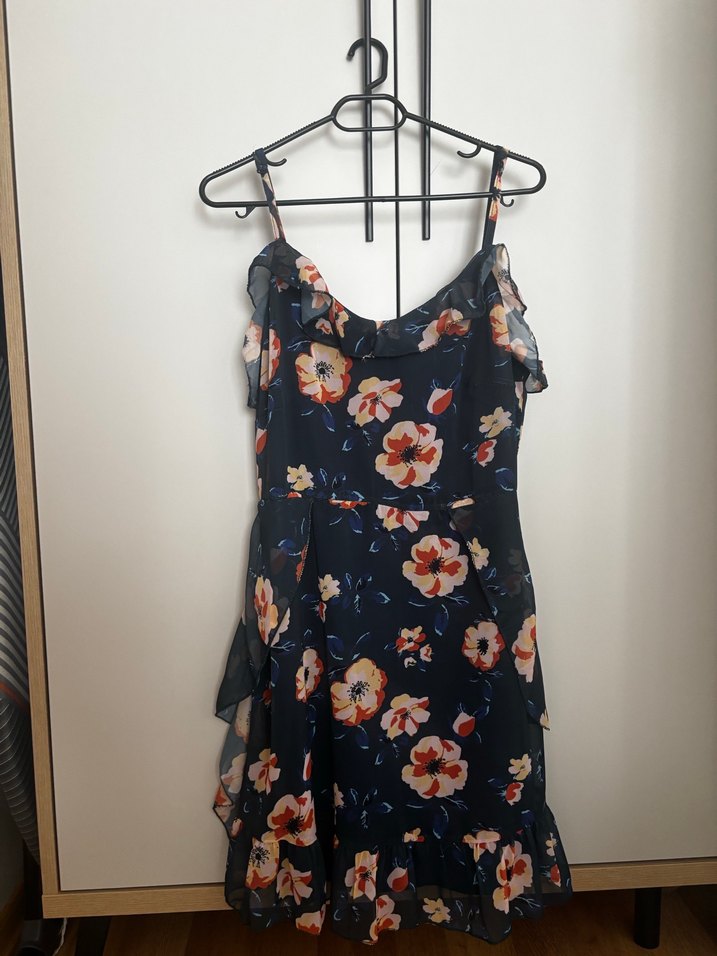 Lacivert Çiçek Desenli Askılı Mini Elbise - Görsel 2