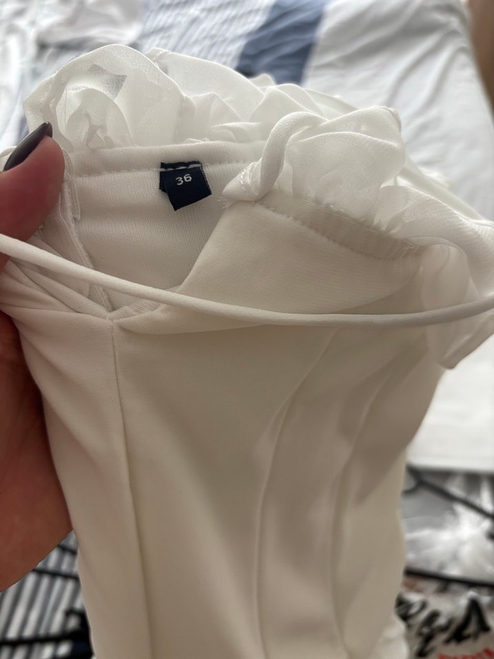 Beyaz şifon mini fırfırlı elbise - Görsel 4