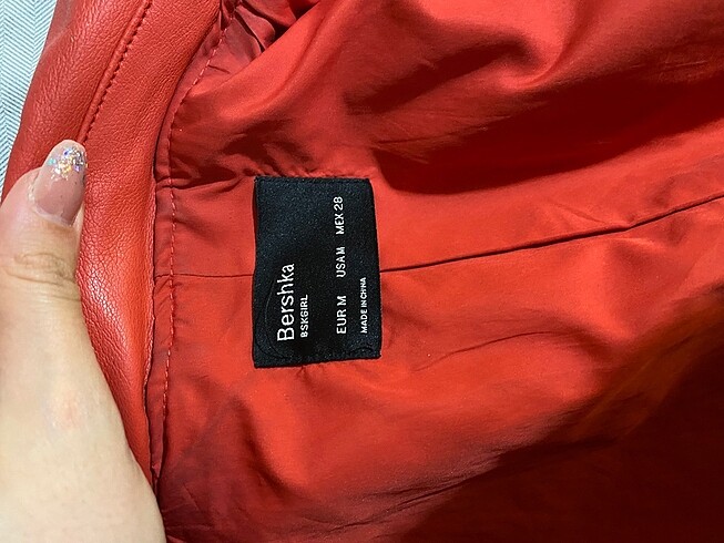 m Beden Bershka deri ceket.
