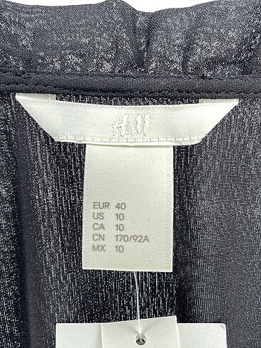 40 Beden siyah Renk H&M Kısa Elbise %70 İndirimli.
