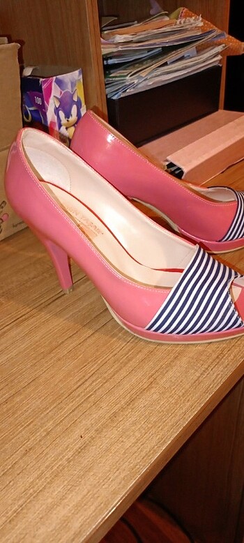 Topuklu ayakkabı - Görsel 3