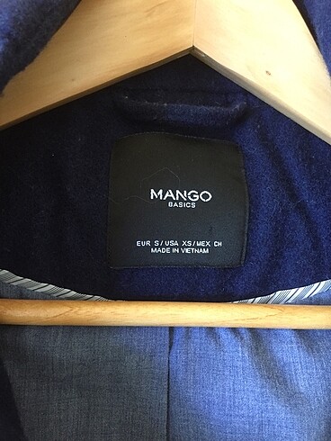 s Beden Mango kısa kaban