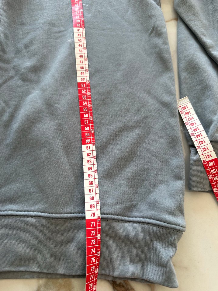 Minimal Gri Bisiklet Yaka Sweatshirt — görsel 5/6