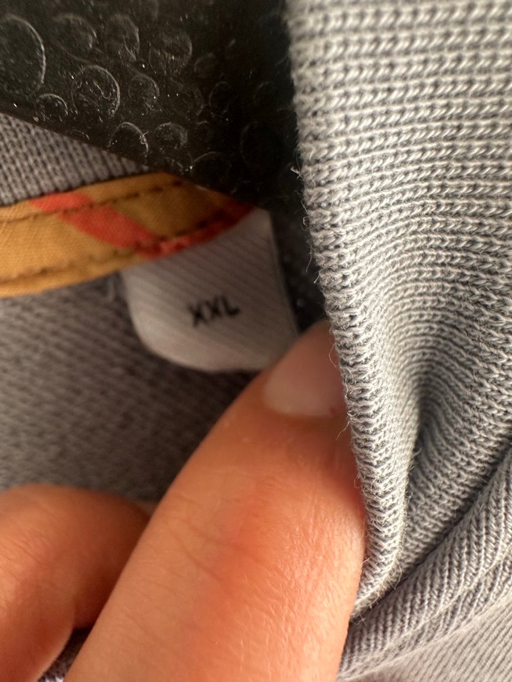 Minimal Gri Bisiklet Yaka Sweatshirt — görsel 3/6
