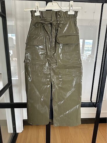 xs Beden Zara rugan yeşil etek