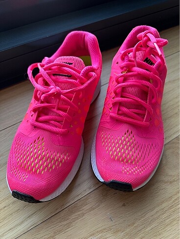 Nike Nike pembe spor ayakkabı