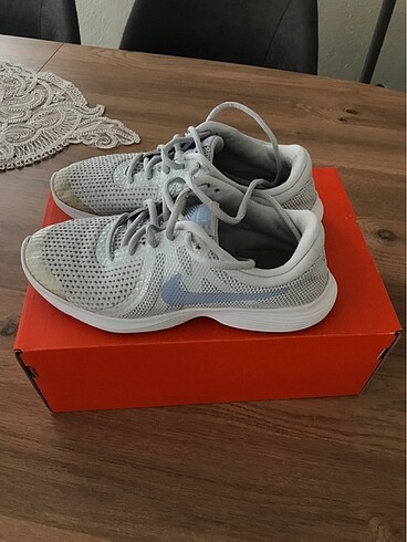 Orjinal Nike spor ayakkabı