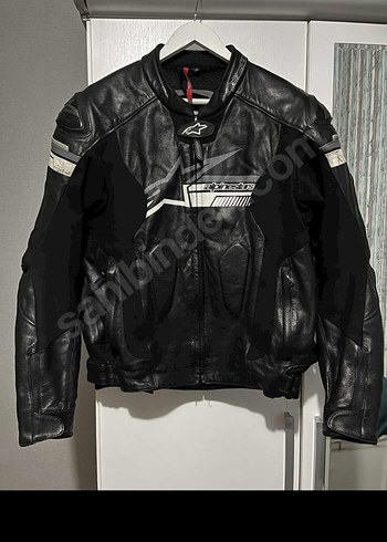 Motor ceketi Siyah Kemerli Kısa Deri Biker Ceket
