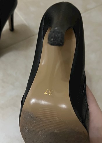 Siyah Deri İnce Topuklu Fermuarlı Bot - Görsel 5