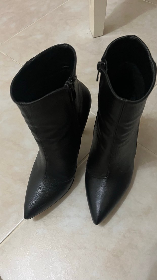 Siyah Deri İnce Topuklu Fermuarlı Bot - Görsel 4
