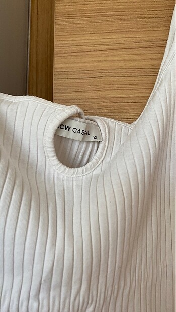 LC Waikiki Crop.