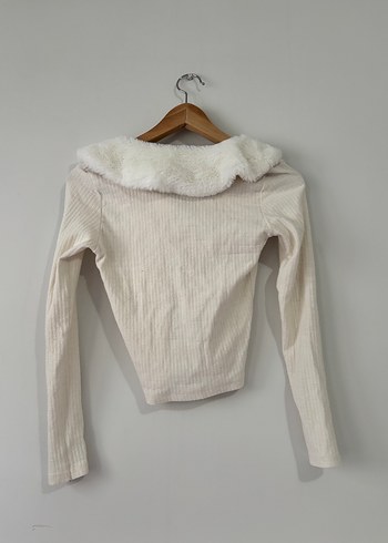 Beyaz Kürklü Yakalı Uzun Kollu Kadın Kazak - Görsel 2