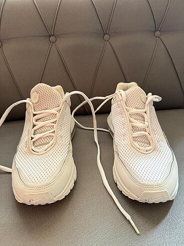 44 Beden Nike air max pulse 44 numara